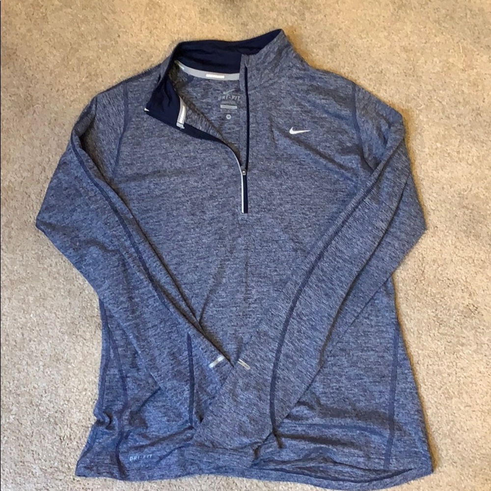 Women’s Nike half zip up